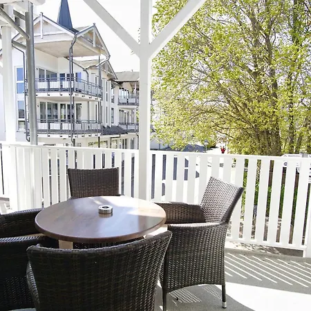 Jasmund Apartment *