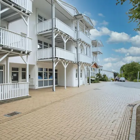 Jasmund Apartment *